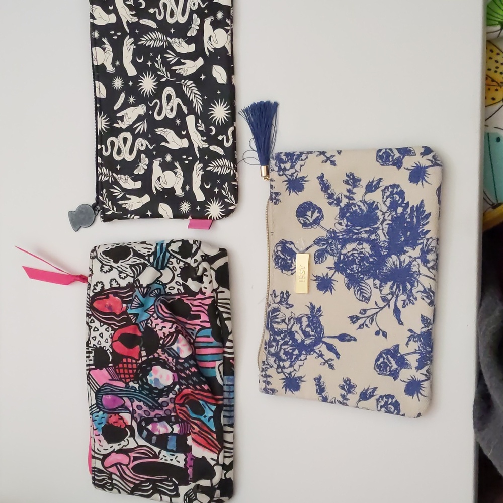 Set Of Three Ipsy Blue Floral, Women Fabric Black Celestial Vinyl Cosmetic Bags